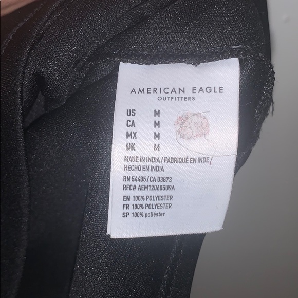 AE Crop Top - Picture 2 of 3